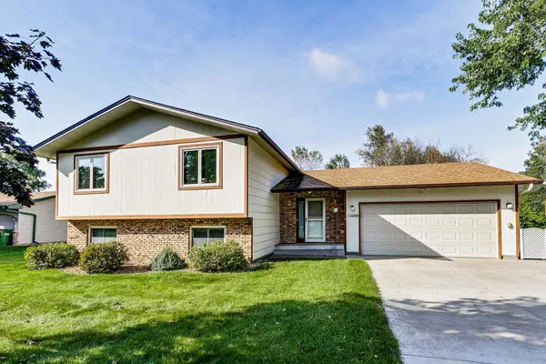 11600 Monroe Street Ne, Minneapolis, MN 55434