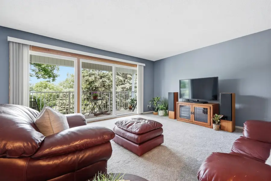 122 Demont Avenue E #370, Saint Paul, MN 55117 - #2