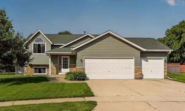 5319 Highgrove Lane Nw, Rochester, MN 55901