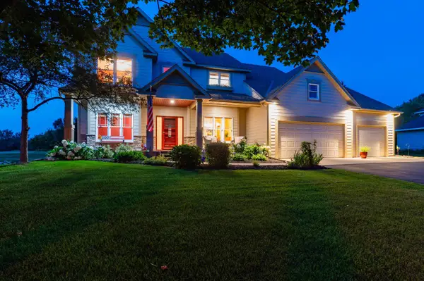 10610 Pinnacle Way, Saint Paul, MN 55129