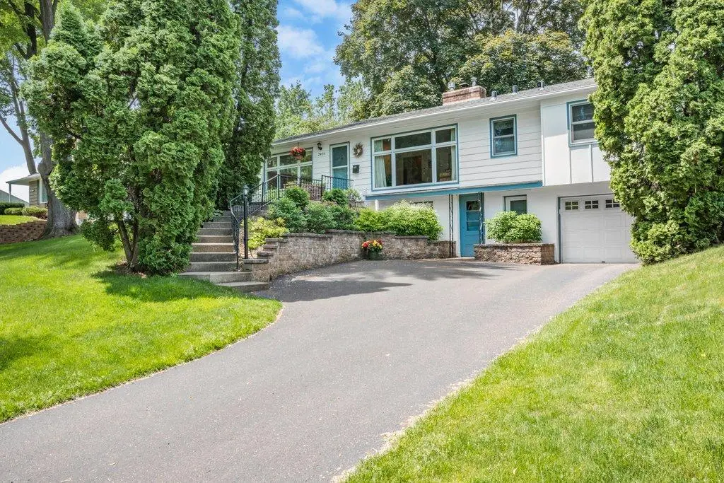 2925 Kyle Avenue N, Minneapolis, MN 55422 - #1