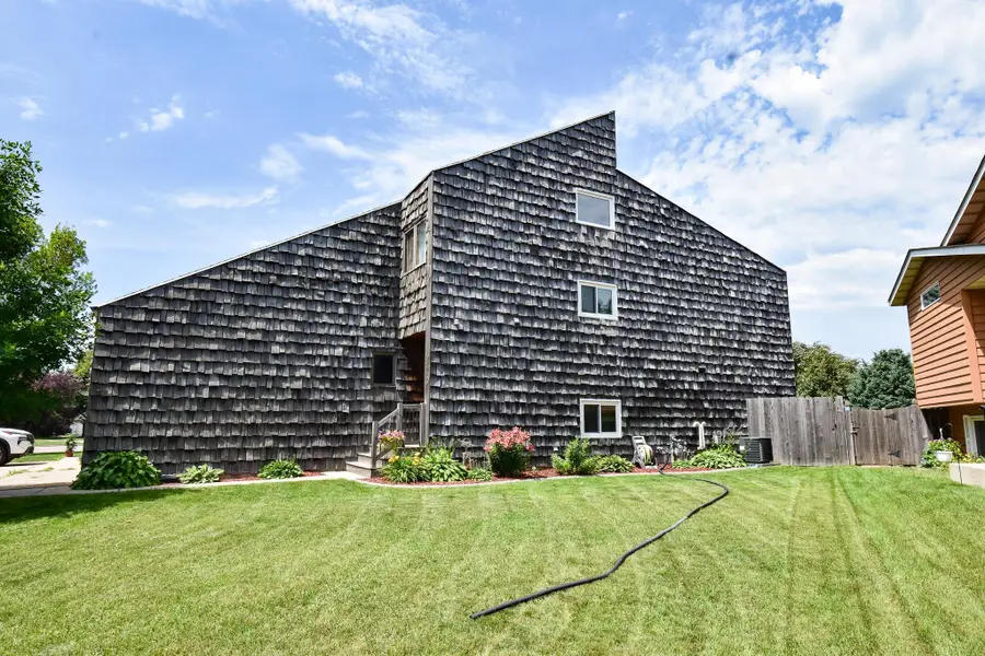 608 37th Avenue S, Moorhead, MN 56560 - #3