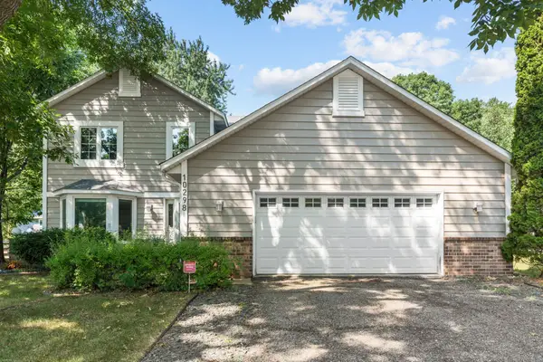10298 Mooer Lane, Eden Prairie, MN 55347