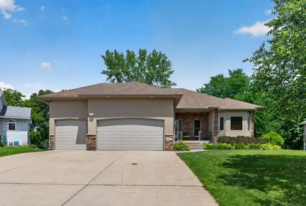 607 100th Court Ne, Blaine, MN 55434
