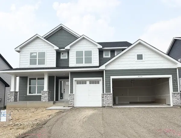 8656 Periwinkle Boulevard, Woodbury, MN 55129