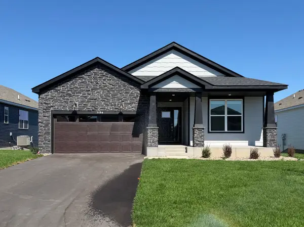 5184 Long Pointe Bay, Woodbury, MN 55129