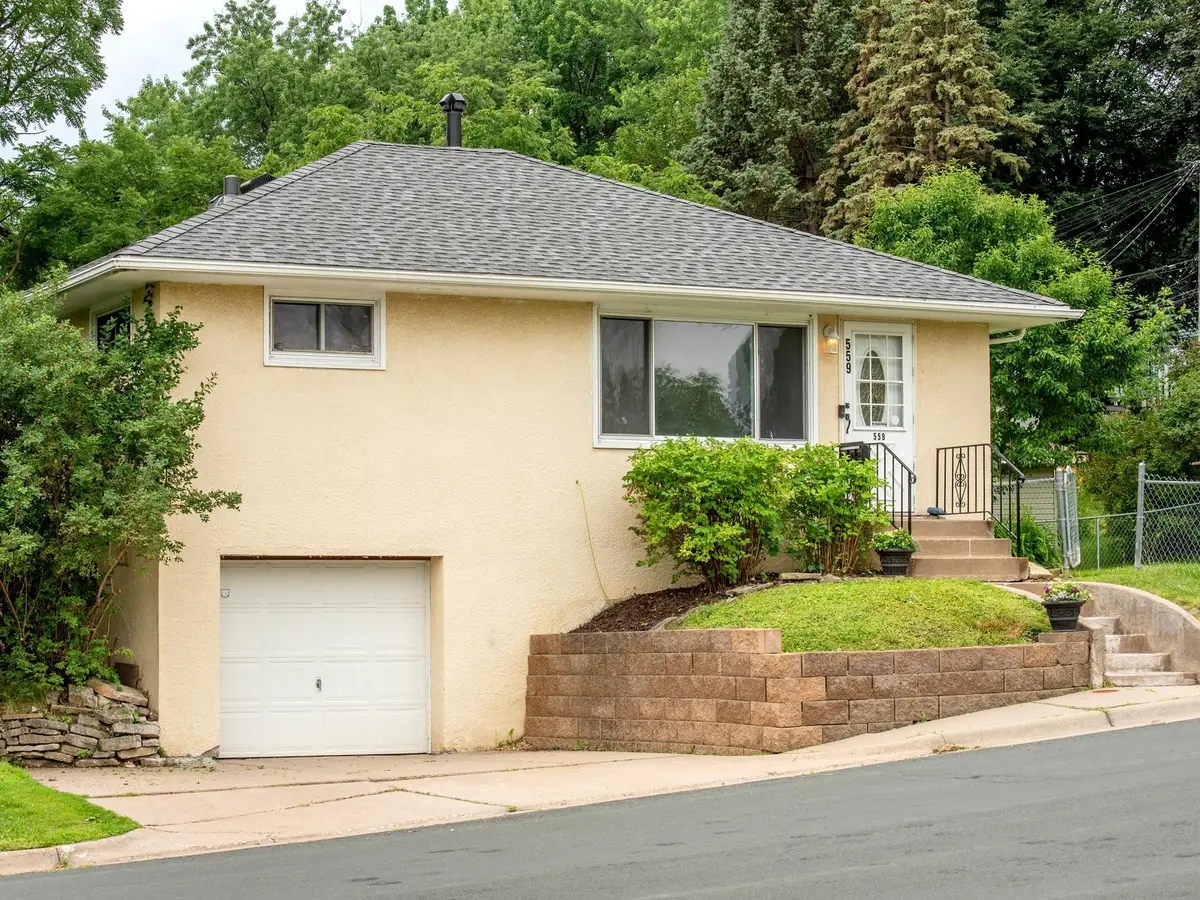 559 18th Avenue N, South Saint Paul, MN 55075 - #1