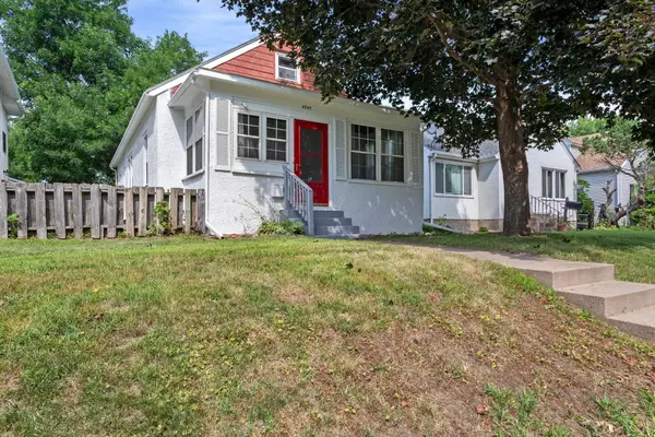 4040 Madison Street Ne, Columbia Heights, MN 55421