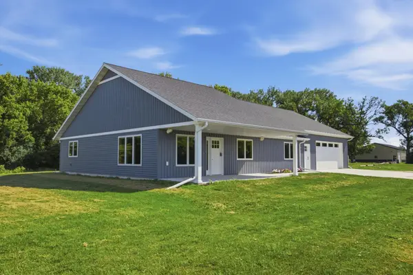 4983 167th Avenue Se, Kindred, ND 58051