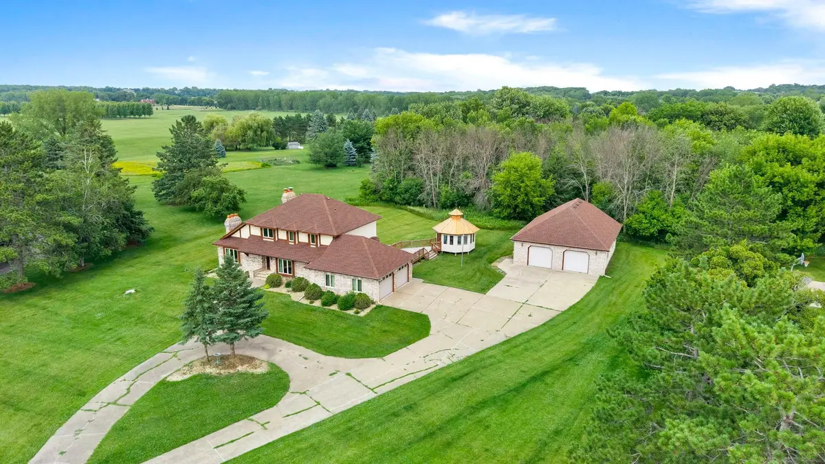 6 Lacosta Drive, Saint Paul, MN 55110 - #1