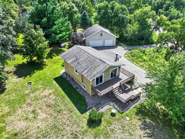 9051 Memory Lane Nw, Alexandria, MN 56308