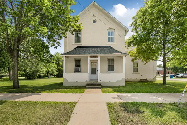122 W Minnesota Street, Saint Joseph, MN 56374