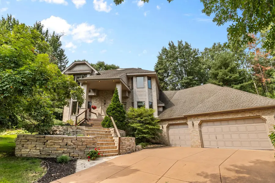 655 Evergreen Circle, Saint Paul, MN 55126 - #2