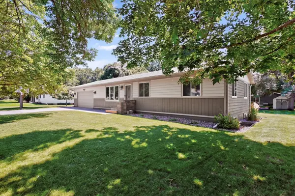 1912 Parkview Road Ne, Alexandria, MN 56308