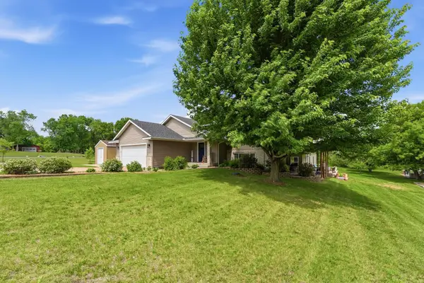 6636 Hidden Lane, South Haven, MN 55382