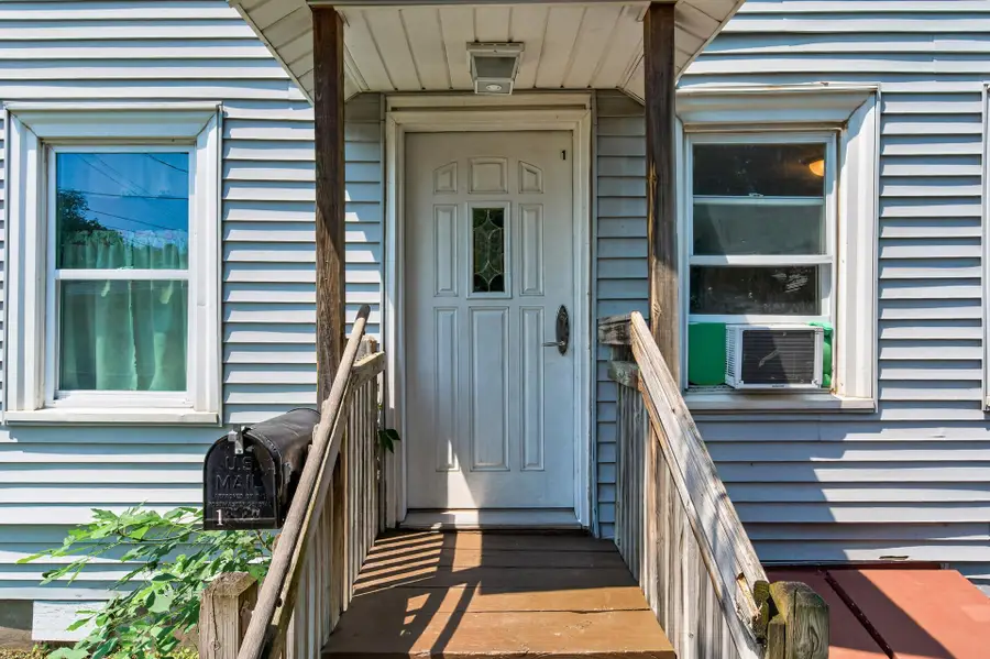 828 Englewood Avenue, Saint Paul, MN 55104 - #3
