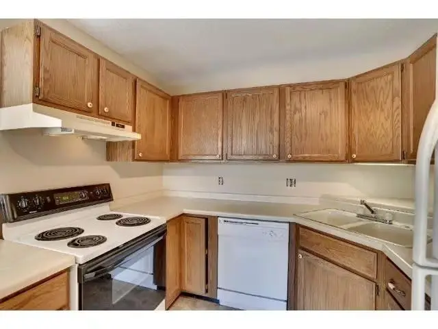 2240 Ridge Drive #33, Minneapolis, MN 55416 - #2