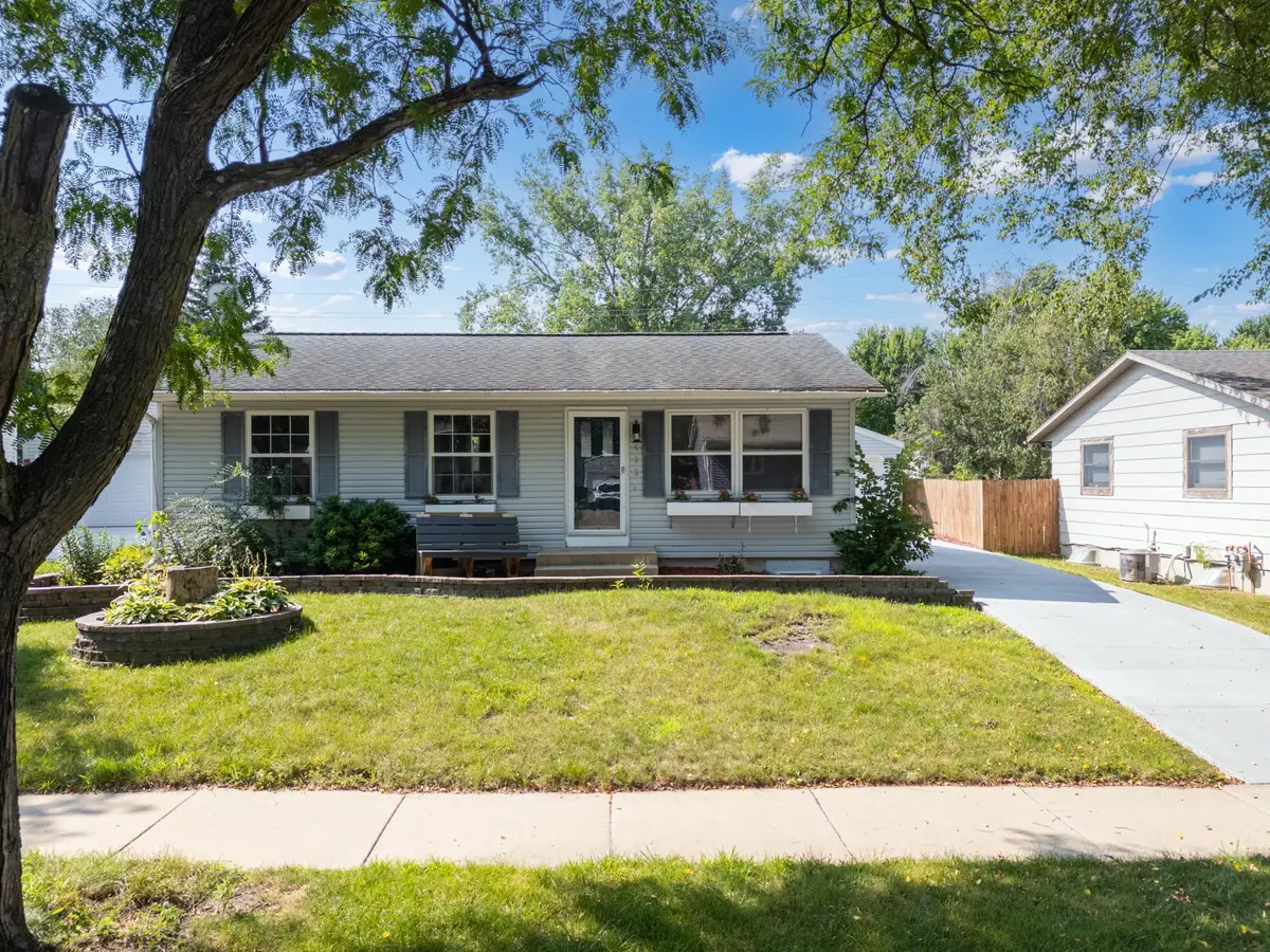 622 30th Street Ne, Rochester, MN 55906 - #1
