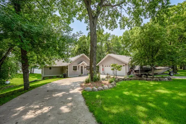 5999 150th Avenue Ne, Spicer, MN 56288