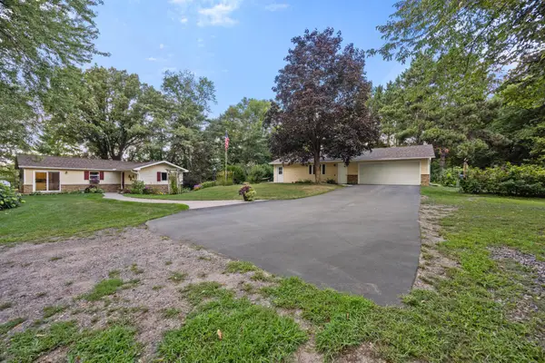 28094 Yak Street Nw, Zimmerman, MN 55398