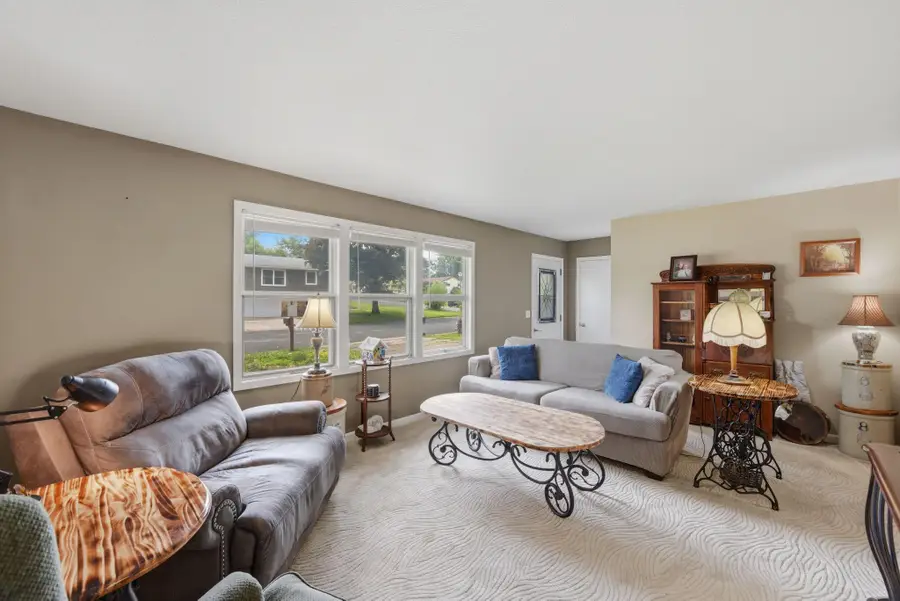 925 Roosevelt Street, River Falls, WI 54022 - #2
