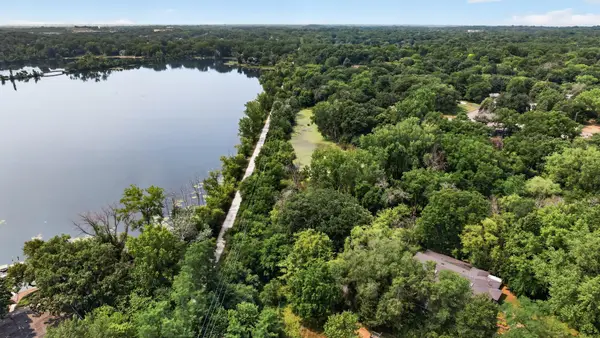 11833 Shady Oak Lane, Hopkins, MN 55343