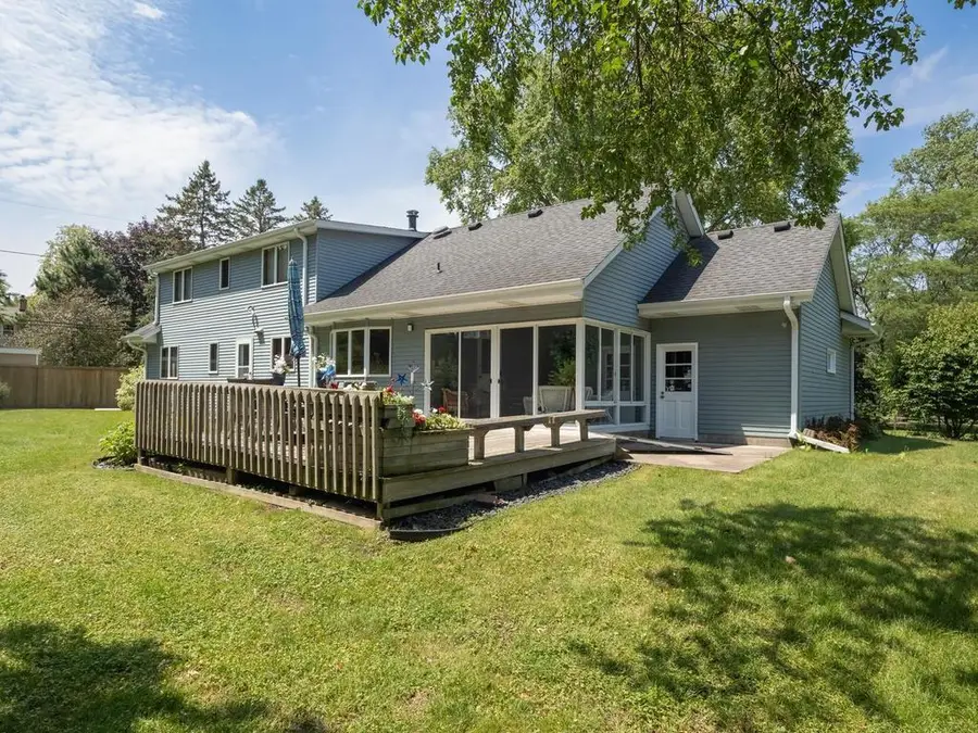 2500 Fernwood Street, Saint Paul, MN 55113 - #3