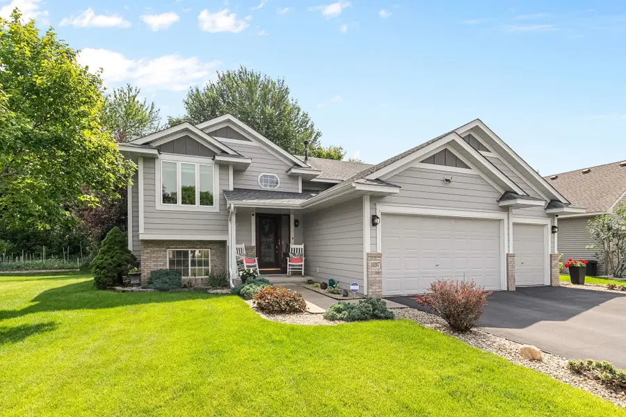 10207 Madison Street Ne, Blaine, MN 55434 - #2