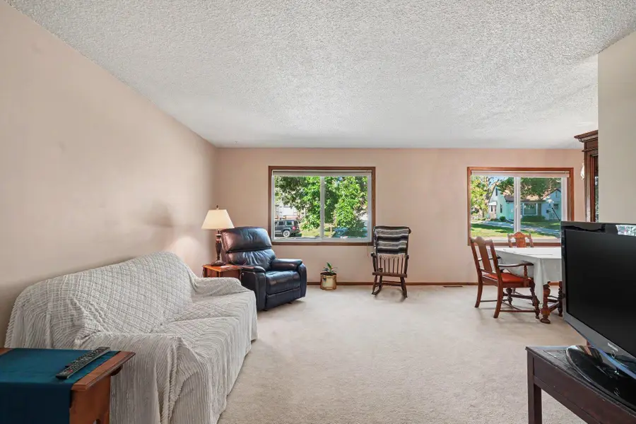 4242 Grimes Avenue N, Minneapolis, MN 55422 - #3
