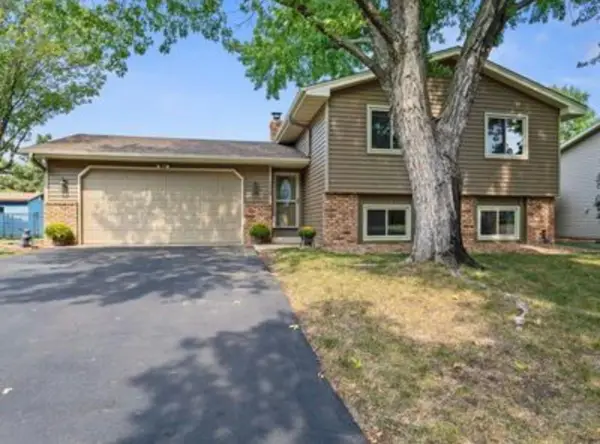 7518 Humboldt Circle N, Minneapolis, MN 55444