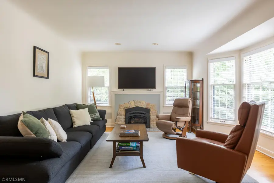 581 Montrose Lane, Saint Paul, MN 55116 - #2
