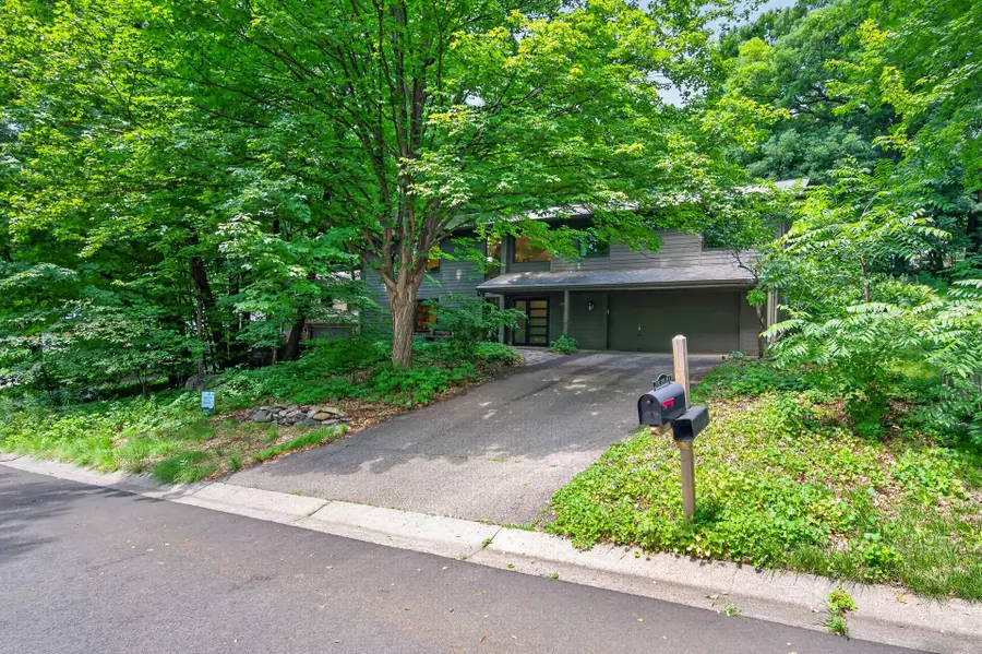 11600 37th Avenue N, Minneapolis, MN 55441 - #2