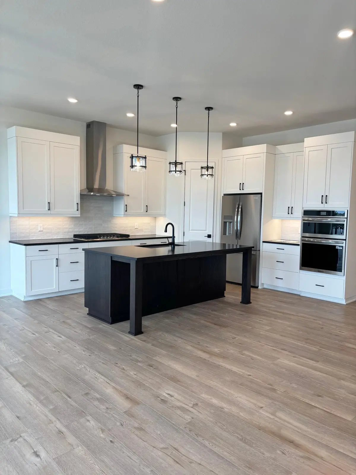 17936 Greenwich Way, Lakeville, MN 55044 - #1