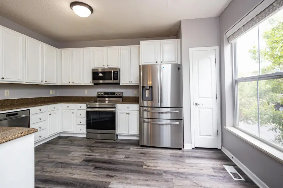 10254 Bleeker Street, Woodbury, MN 55129 - #3