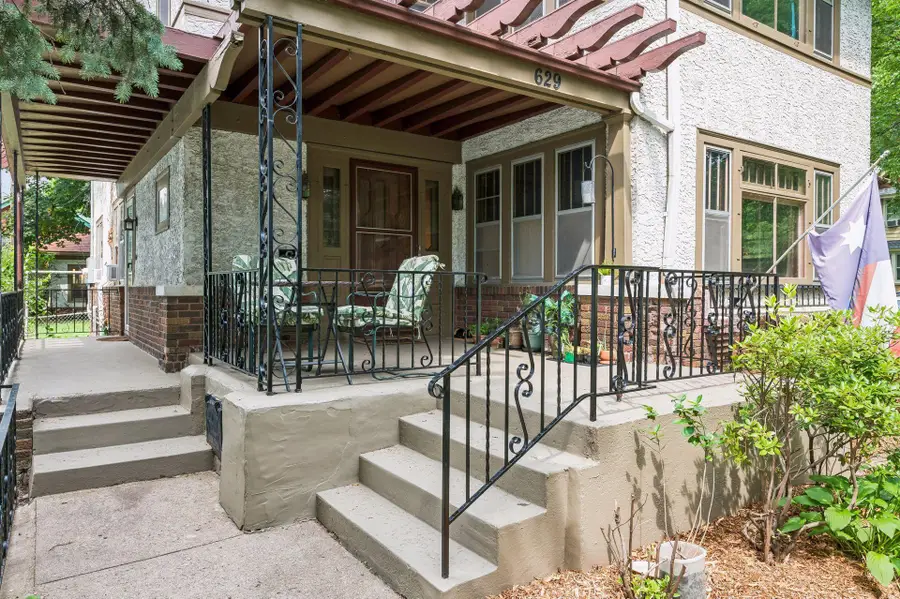 629 Lexington Parkway N, Saint Paul, MN 55104 - #2