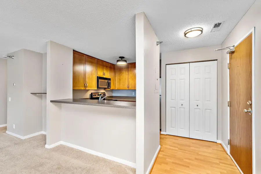6155 Chasewood Parkway #204, Minnetonka, MN 55343 - #2