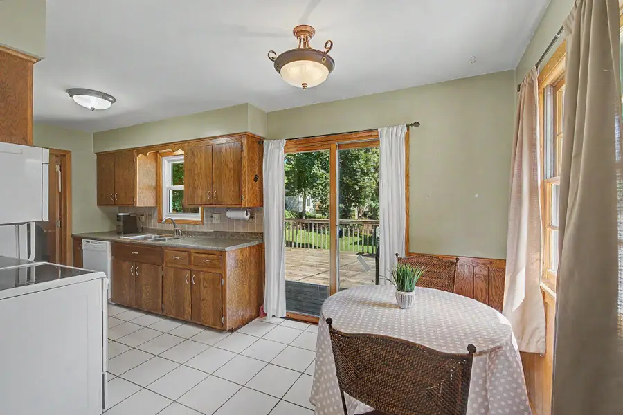 2213 Holloway Avenue E, Saint Paul, MN 55109 - #3