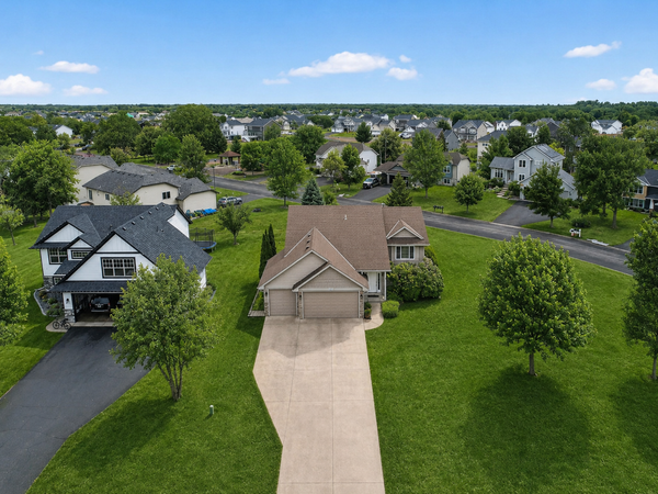 15347 Wintergreen Street Nw, Andover, MN 55304
