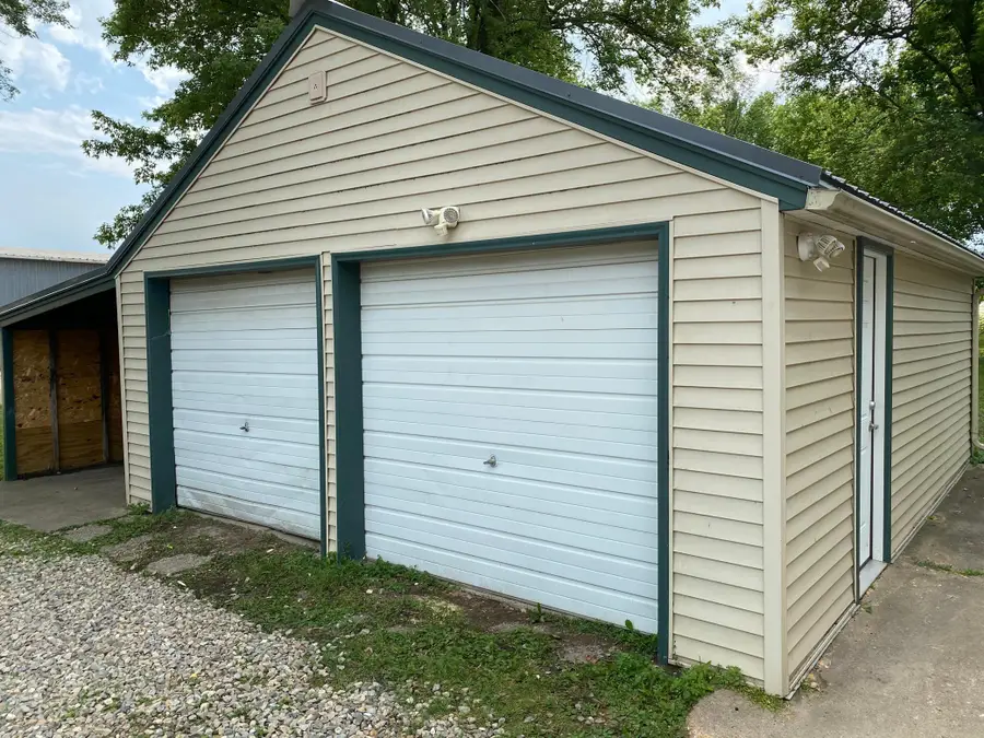 220 E 7th Street, Albert Lea, MN 56007 - #3