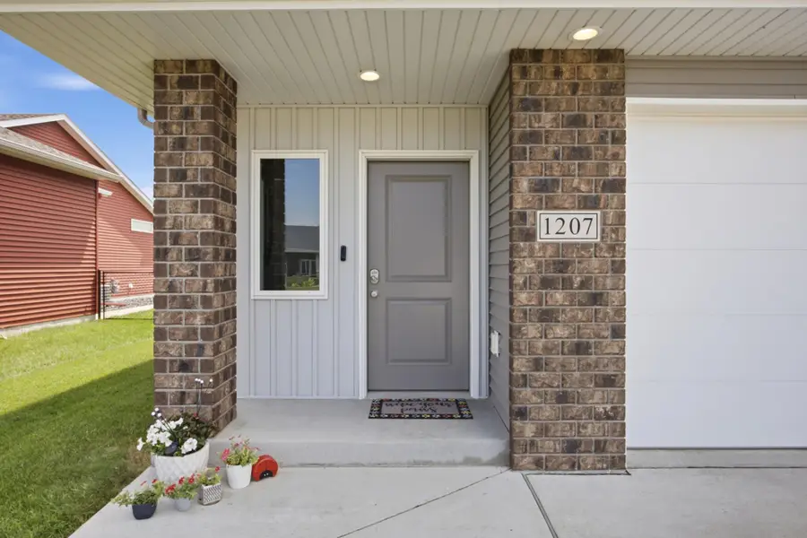 1207 Southwood Drive, Dilworth, MN 56529 - #3