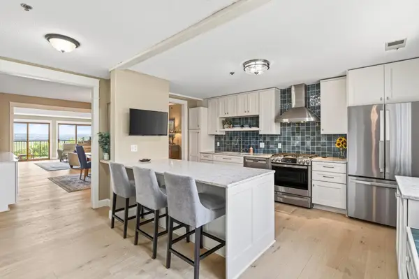 8121 34th Avenue S #301, Minneapolis, MN 55425
