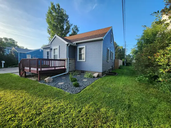 814 3rd Street Se, Pipestone, MN 56164