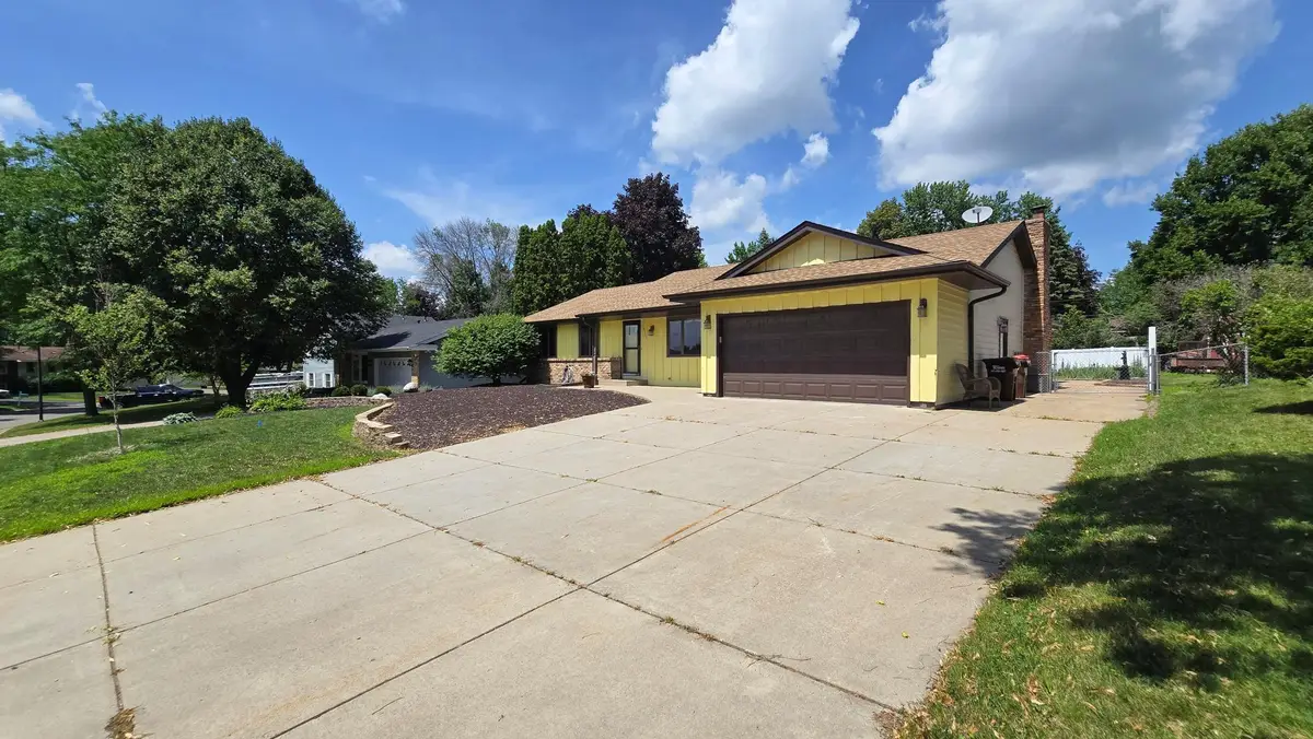 8362 81st Street Lane S, Cottage Grove, MN 55016 - #1