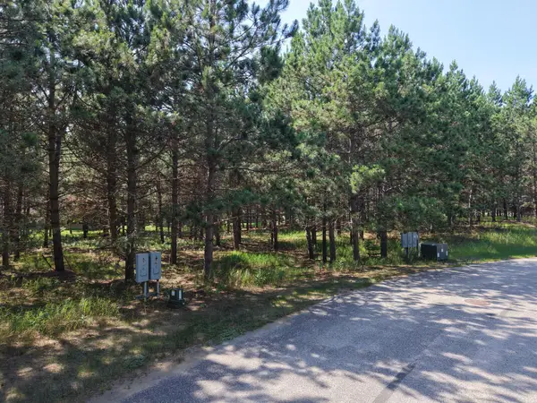 1105 Magnolia, Unit 10 Lane, Park Rapids, MN 56470
