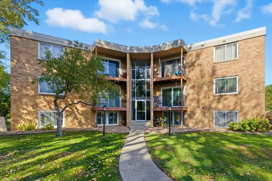 9147 Highway 55 #102, Golden Valley, MN 55427 - #2