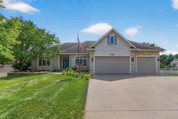 11312 Kenworth Lane, Lakeville, MN 55044