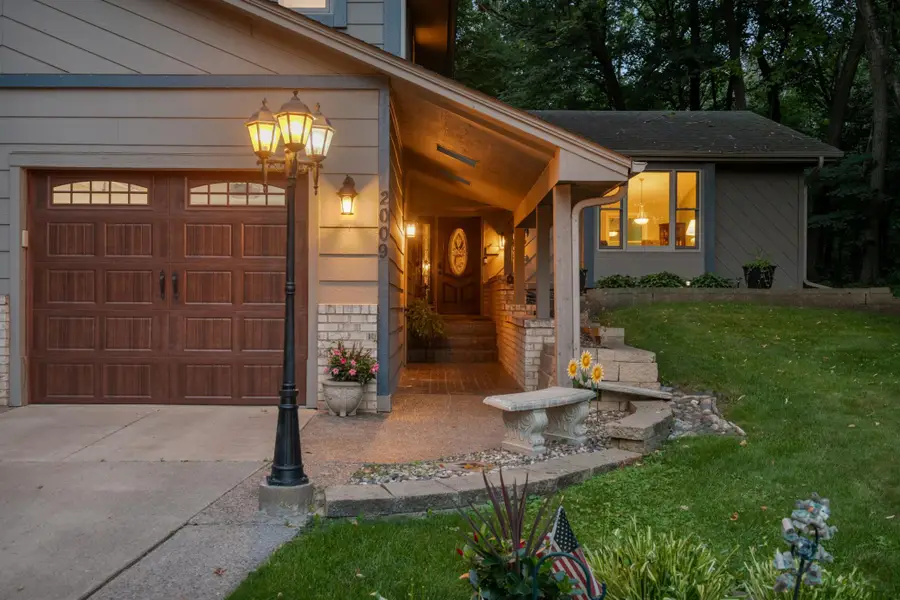 2009 Indian Road W, Hopkins, MN 55305 - #2