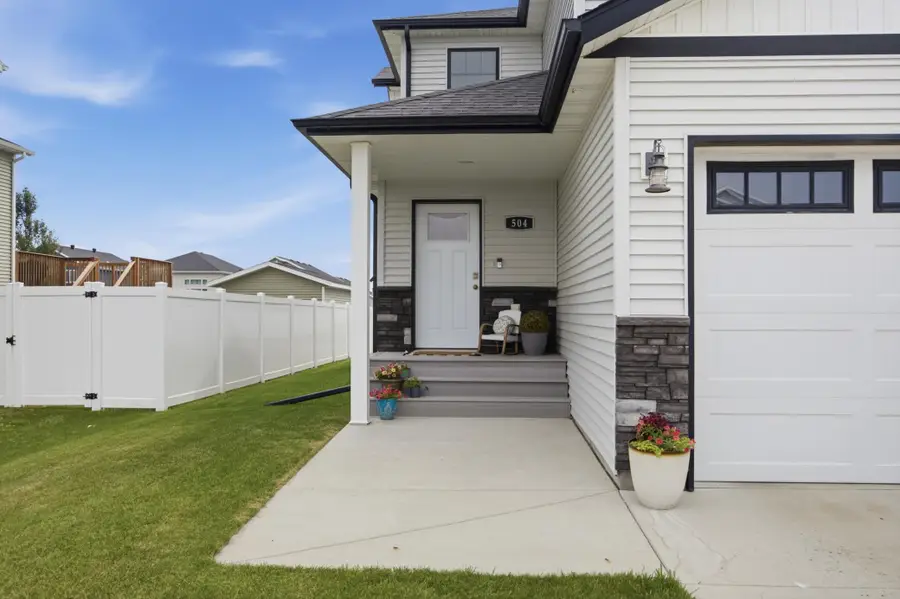 504 6th Street E, Horace, ND 58047 - #3
