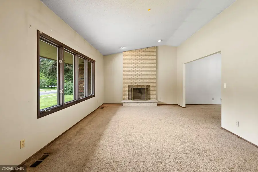 12629 Parkwood Drive, Burnsville, MN 55337 - #3