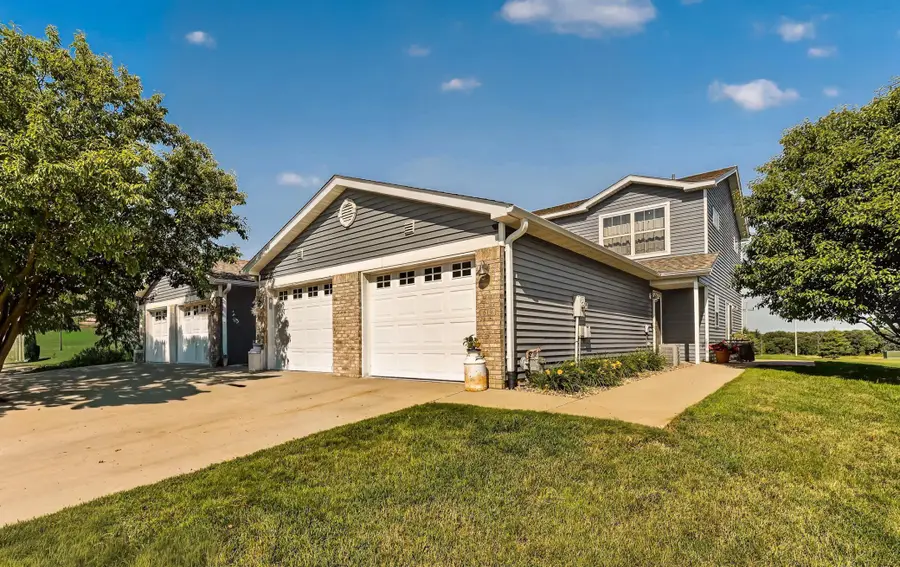 619 Pointe Court Sw, Rochester, MN 55902 - #2
